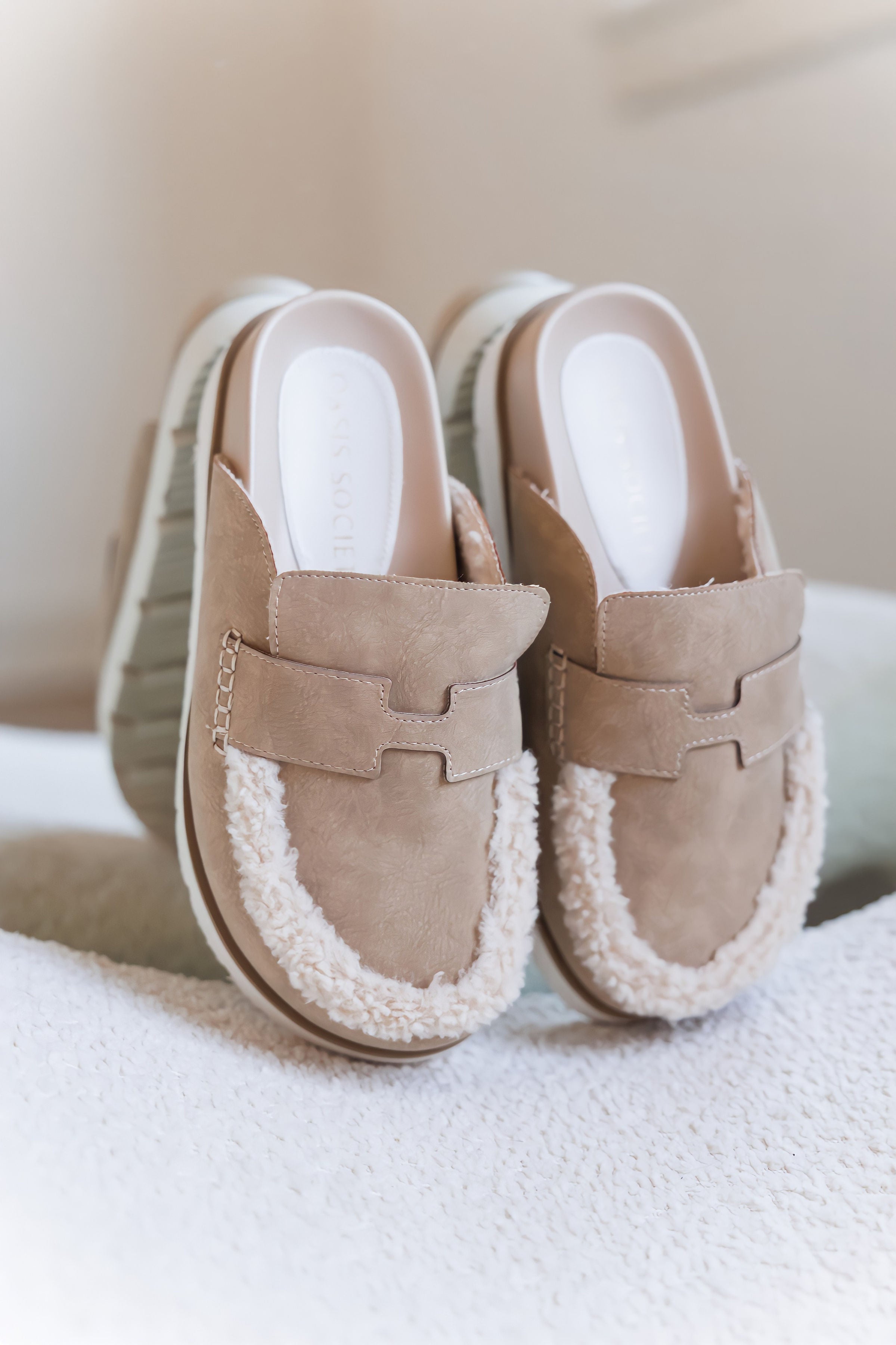 The Avalon Cozy Loafer Mule-Khaki